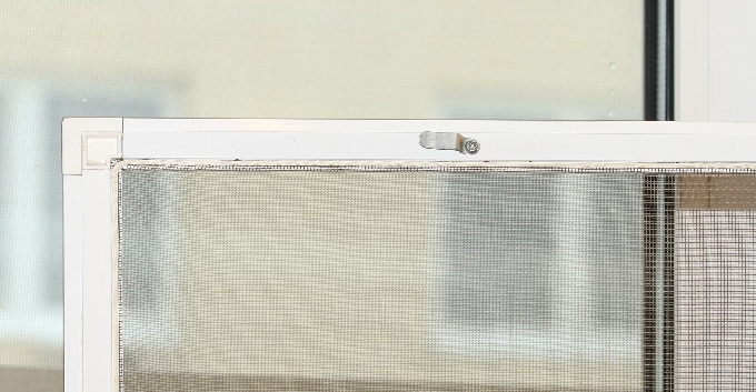 Способ крепления москитной сетки, фото Балкон-Дизайн Киев